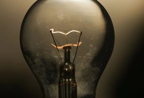 Гръцкото правителство призова гражданите към икономии на ток по примера